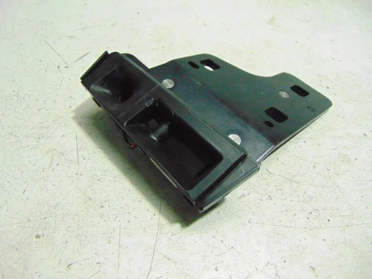 ZAMEK DACHU LEWY FORD FOCUS MK2 (2004-2011) 1.6 TDCI