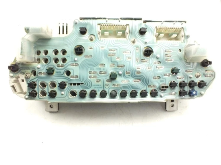 LICZNIK VOLVO V40 I (1995-2004) 1.9D 30857486