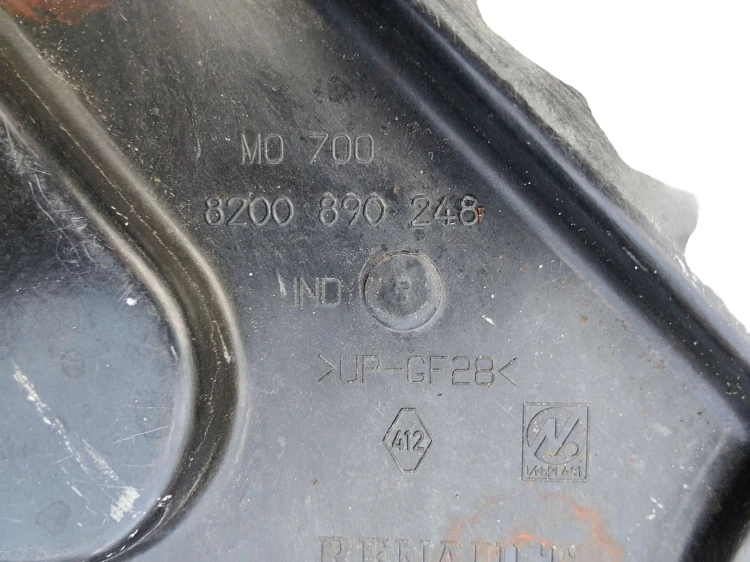 WANNA BAGAŻNIKA RENAULT MEGANE III (2008-2011) 1.9 DCI 130KM 8200890248