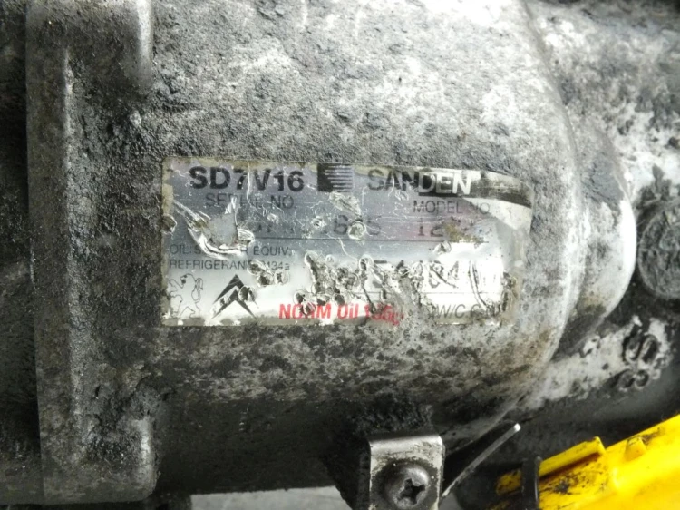 SPRĘŻARKA KLIMATYZACJI CITROEN XSARA PICASSO LIFT (2004-2008) 9645440480
