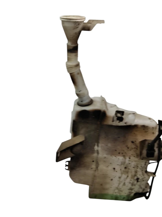 ZBIORNICZEK SPRYSKIWACZY MITSUBISHI LANCER VIII (2007-2015) 1.6 MIVEC 117KM