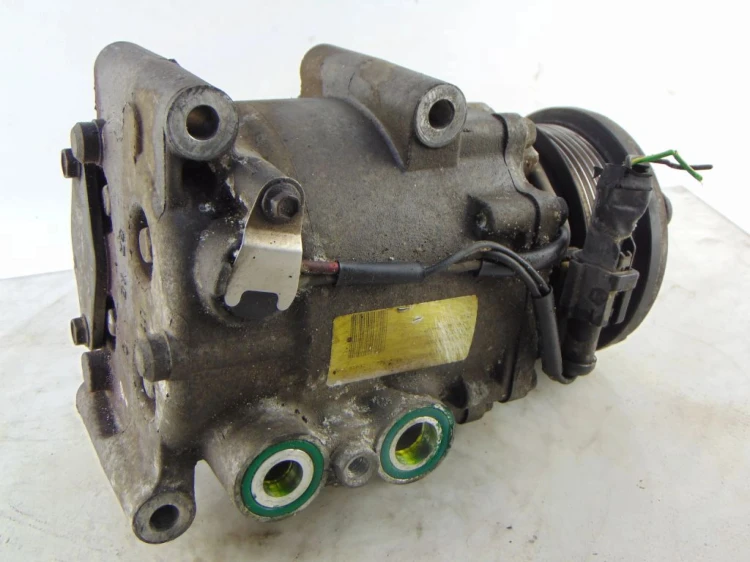 SPRĘŻARKA KLIMATYZACJI FORD FOCUS MK1 1.6 16V YS4H-19D829