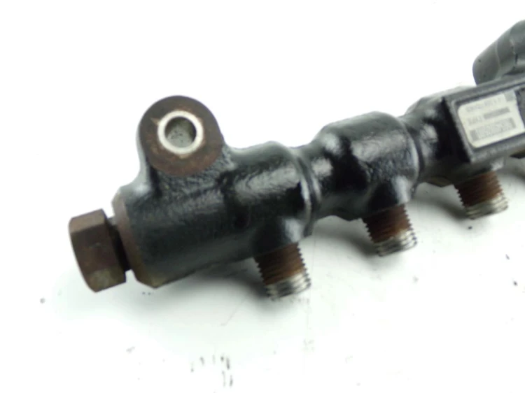 LISTWA WTRYSKOWA PEUGEOT 307 (2001-2005) 1.6 HDI 9654592680