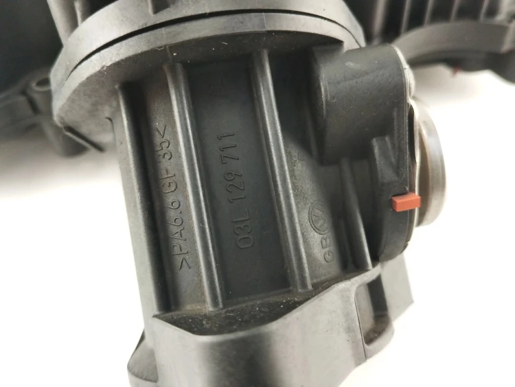 KOLEKTOR SSĄCY SKODA FABIA II LIFT (2010-2014) 1.6 TDI 90KM 03L129711
