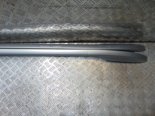 RELINGI DACHOWE RENAULT MEGANE III (2008-2013)