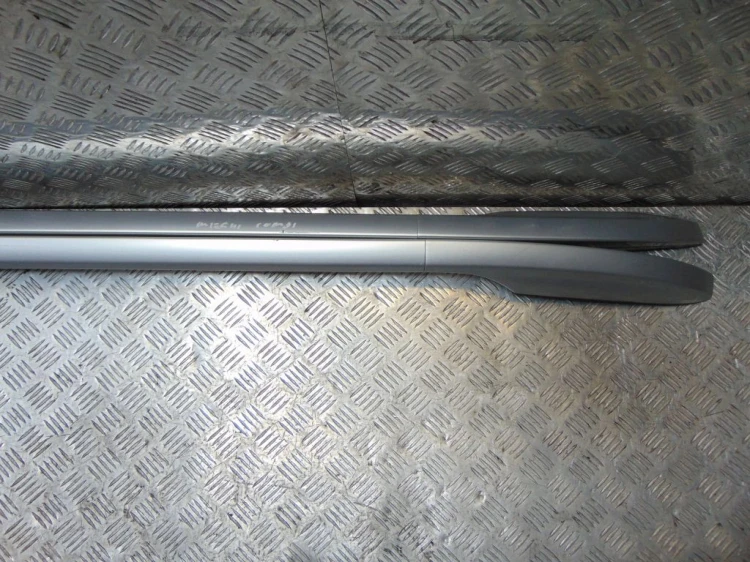RELINGI DACHOWE RENAULT MEGANE III (2008-2013)