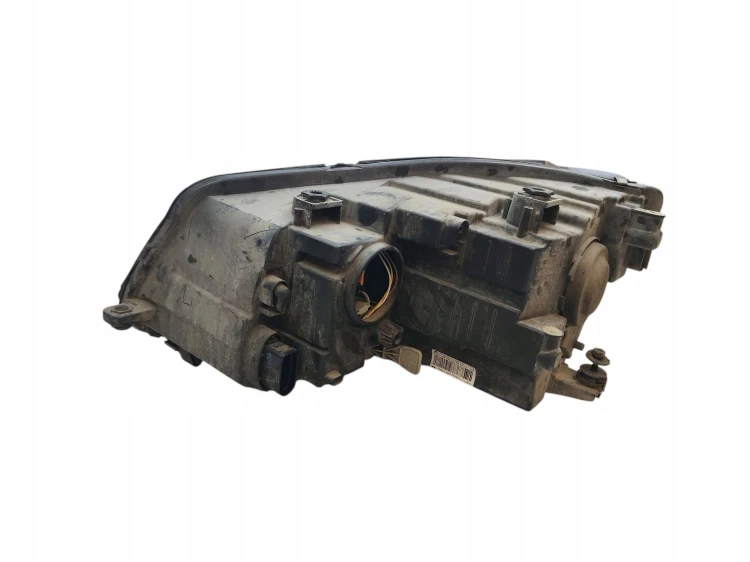 LAMPA PRAWY PRZÓD VOLKSWAGEN TOURAN I 1T LIFT (2010-2015) 1.4 TSI 150KM 1T1