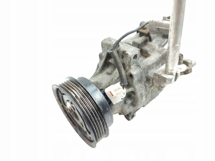 SPRĘŻARKA KLIMATYZACJI TOYOTA COROLLA VERSO I (2001-2004) 2.0 D4D 90KM 4472