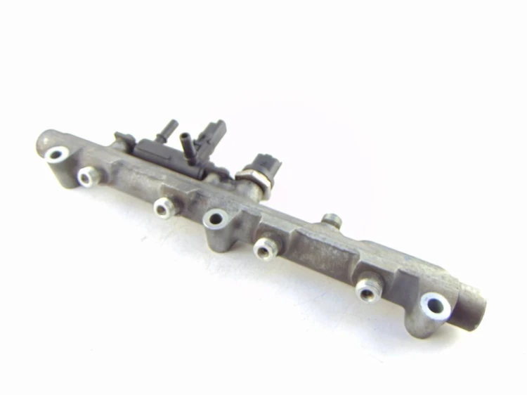 LISTWA WTRYSKOWA CITROEN C8 (2002-2014) 0445214017