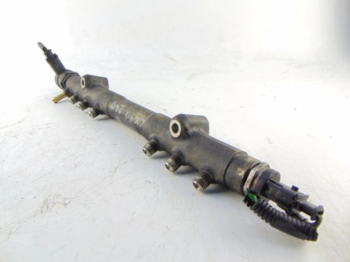 LISTWA WTRYSKOWA VOLVO XC90 (2002-2006) 2.4 D5 163KM 0445215023