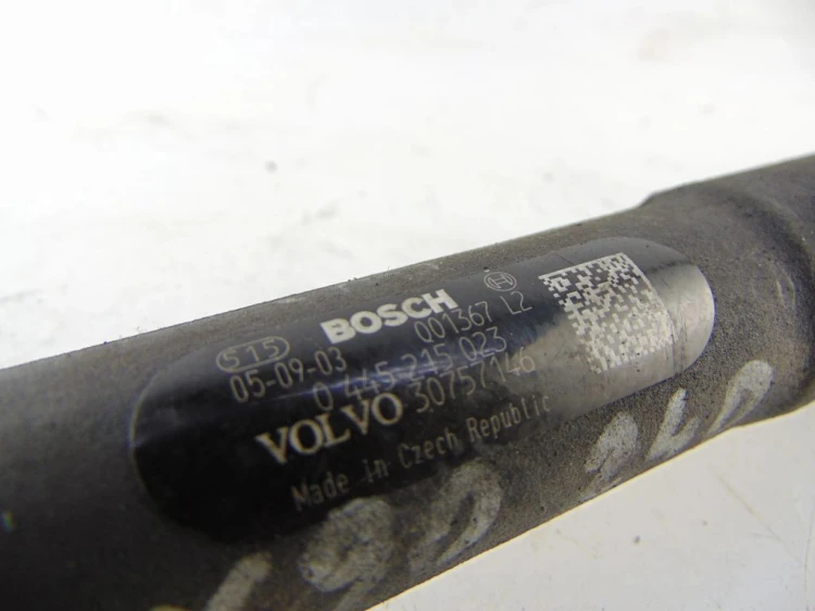 LISTWA WTRYSKOWA VOLVO XC90 (2002-2006) 2.4 D5 163KM 0445215023