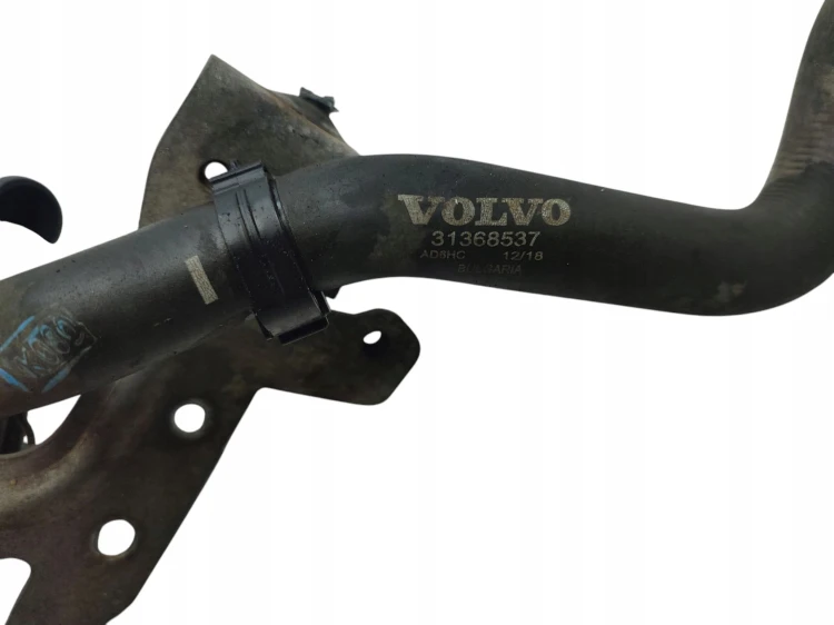 ELEKTROZAWÓR WODY VOLVO V60 II (2018-2023) 2.0 D3 150KM 31686005