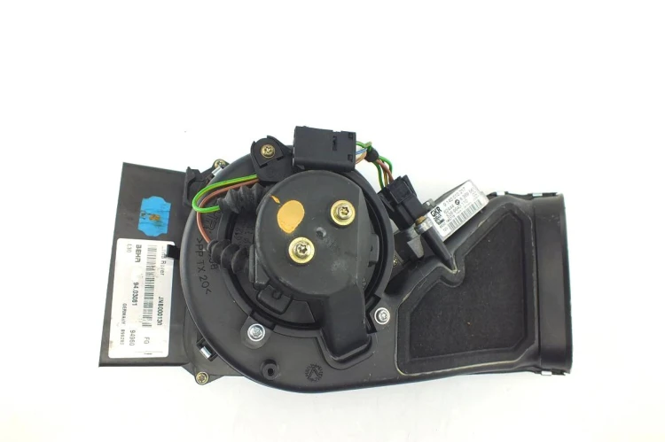 WENTYLATOR DMUCHAWA NAWIEWU LAND ROVER RANGE ROVER III L322 (2001-2012) 3.0