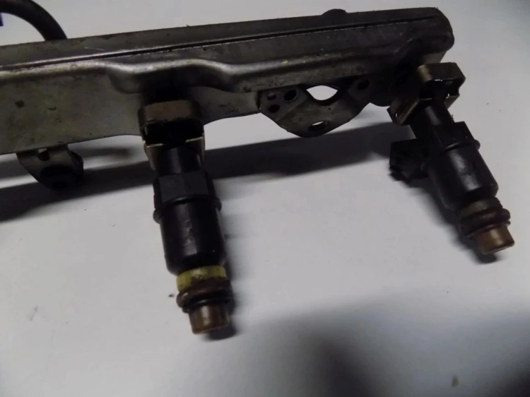 LISTWA WTRYSKOWA HONDA CIVIC VIII (2006-2011)