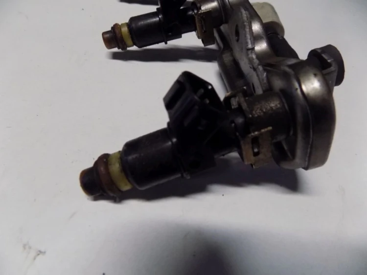 LISTWA WTRYSKOWA HONDA CIVIC VIII (2006-2011)