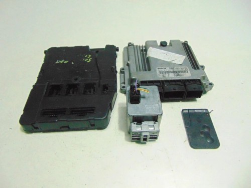 ZESTAW STARTOWY RENAULT SCENIC II LIFT (2006-2009) 2.0 DCI 8200606828 82004