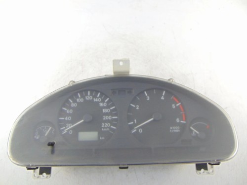 LICZNIK MITSUBISHI SPACESTAR 1,9DID MR480209