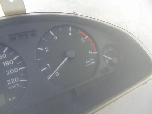 LICZNIK MITSUBISHI SPACESTAR 1,9DID MR480209