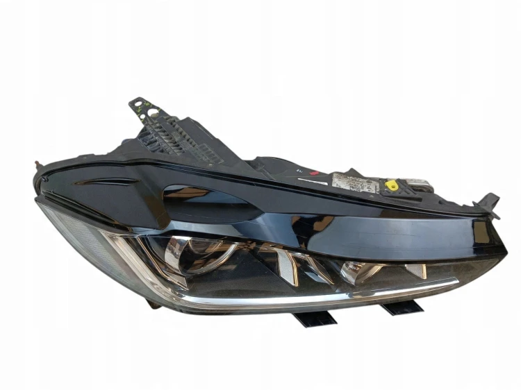 LAMPA PRAWY PRZÓD JAGUAR XE X760 (2015-2019) 2.0 D 180KM GX73-13W029-DE