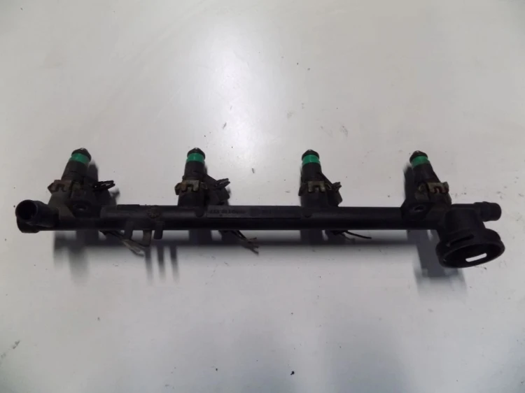 LISTWA WTRYSKOWA RENAULT LAGUNA II (2001-2005) 7700107405 7700112777