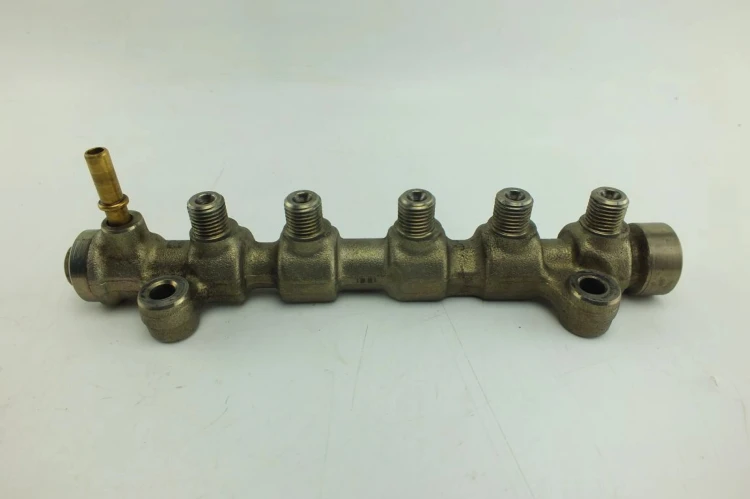LISTWA WTRYSKOWA RENAULT ESPACE IV (2003-2006) 2.2 DCI 8200378703