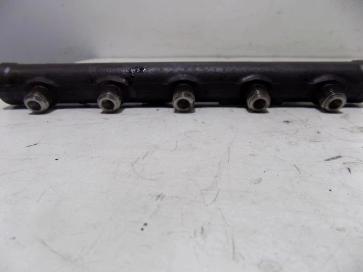 LISTWA WTRYSKOWA PEUGEOT 407 (2004-2008) 9654726280