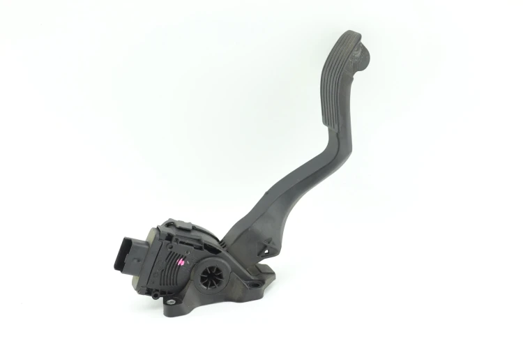 PEDAŁ GAZU POTENCJOMETR PEUGEOT 301 1.6 16V 9671433680