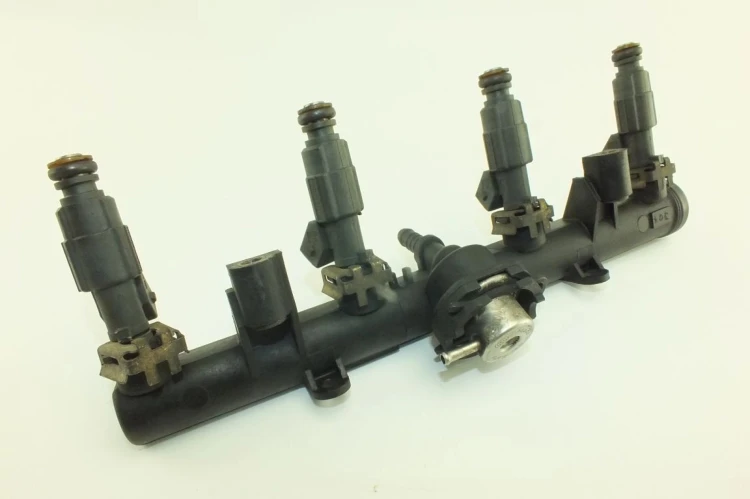 LISTWA WTRYSKOWA SEAT IBIZA III (2002-2008) 1.4 030133319AA