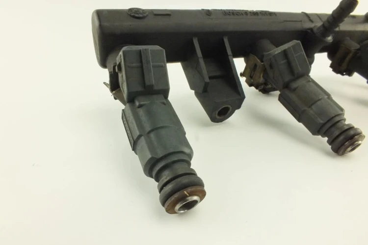LISTWA WTRYSKOWA SEAT IBIZA III (2002-2008) 1.4 030133319AA