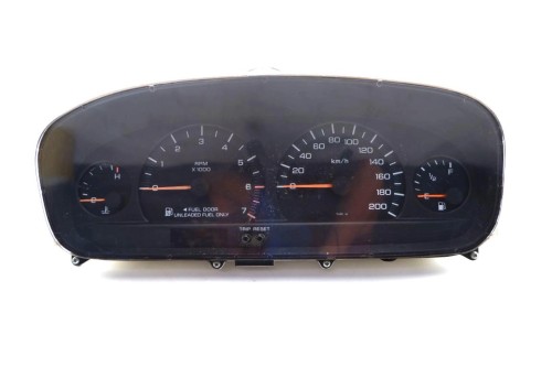 LICZNIK CHRYSLER VOYAGER (1995-2000) 2.4 150KM P04685624