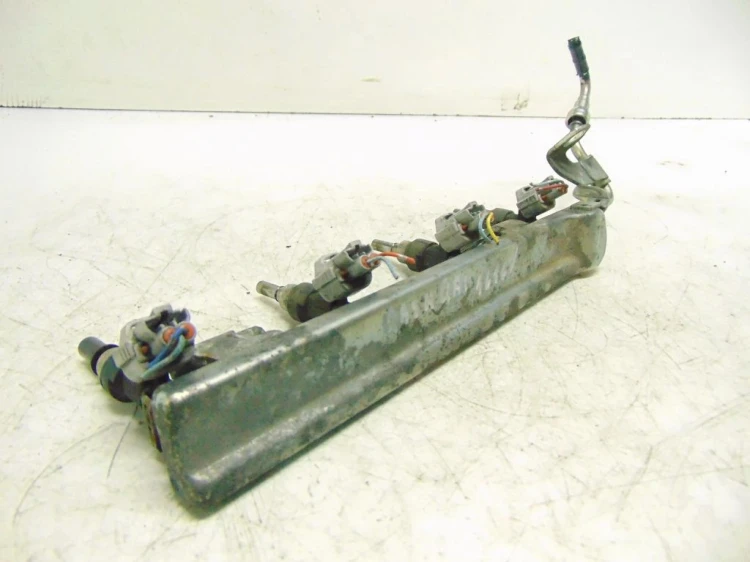 LISTWA WTRYSKOWA NISSAN QASHQAI (2007-2013) 1.6 16V