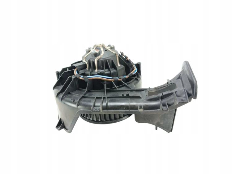 WENTYLATOR DMUCHAWA NAWIEWU OPEL VECTRA C LIFT(2005-2008) 007017J