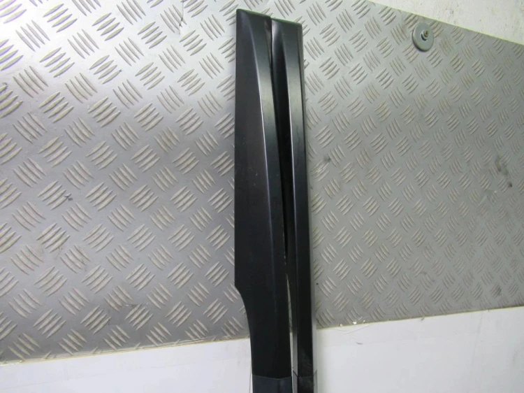 RELINGI DACHOWE RENAULT CLIO III (2005-2009)