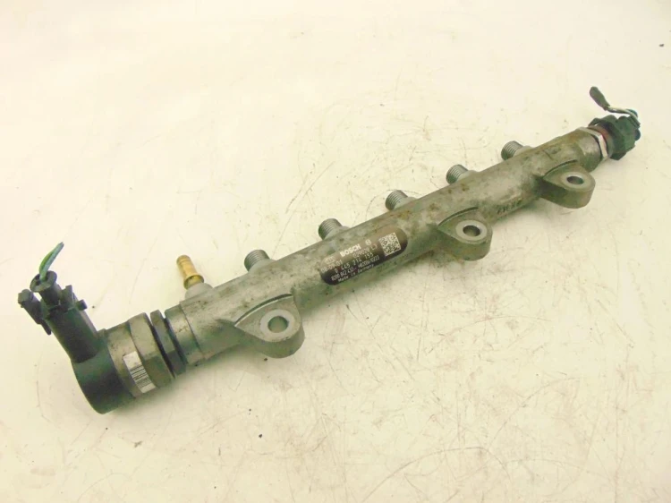 LISTWA WTRYSKOWA RENAULT LAGUNA III (2007-) 0445214155 8200842432 820061022