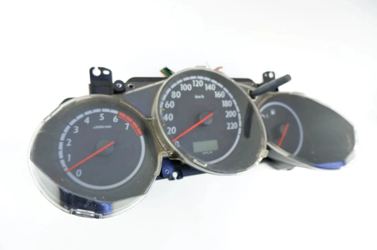 LICZNIK HONDA JAZZ 1.4 HR-0294-018