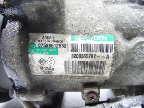 SPRĘŻARKA KLIMATYZACJI RENAULT CLIO III (2005-2009) 8200365787-A