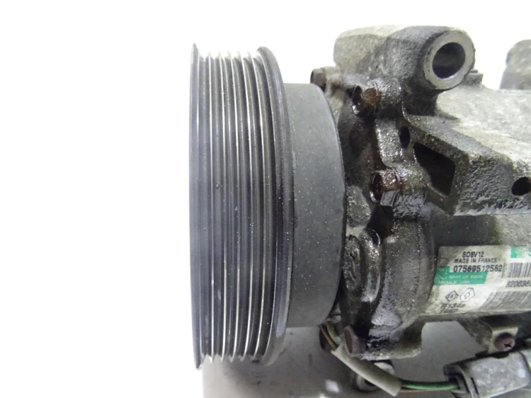 SPRĘŻARKA KLIMATYZACJI RENAULT CLIO III (2005-2009) 8200365787-A