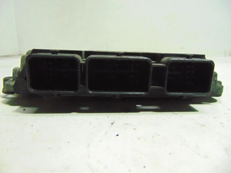 KOMPUTER STEROWNIK SILNIKA RENAULT LAGUNA II (2001-2005) 1.9 DCI 8200303141