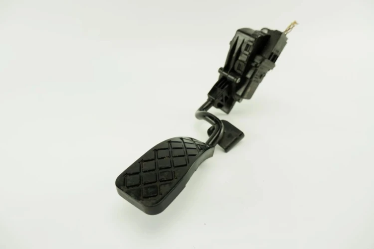 PEDAŁ GAZU POTENCJOMETR AUDI A6 C6 2.0 TDI 4F2721523