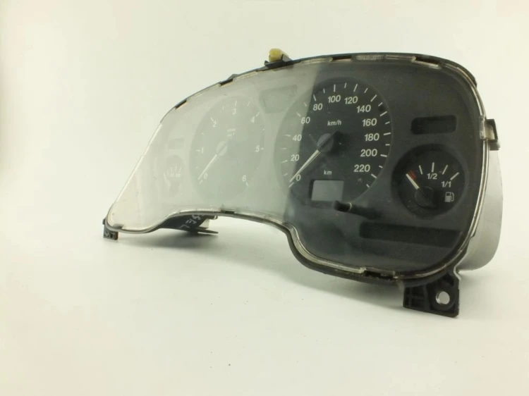 LICZNIK OPEL ASTRA II 1.6 16V 09228750DY