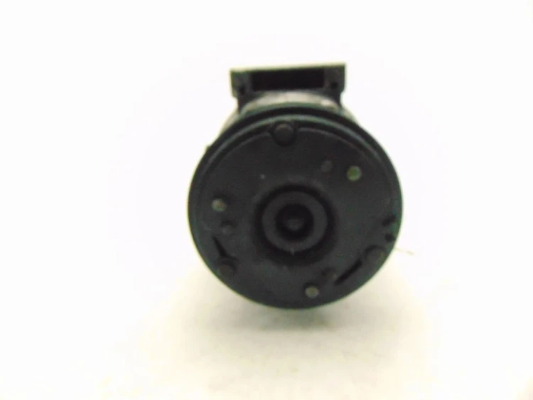 SPRĘŻARKA KLIMATYZACJI RENAULT LAGUNA II LIFT (2005-2007) 1.9 DCI 820002182