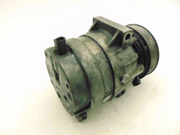 SPRĘŻARKA KLIMATYZACJI RENAULT LAGUNA II LIFT (2005-2007) 1.9 DCI 820002182