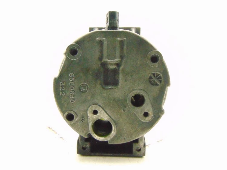 SPRĘŻARKA KLIMATYZACJI RENAULT LAGUNA II LIFT (2005-2007) 1.9 DCI 820002182