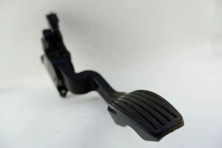PEDAŁ GAZU POTENCJOMETR FIAT BRAVO II 1.6 JTD 517856400 0280755052