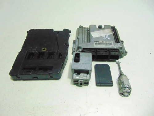 ZESTAW STARTOWY RENAULT SCENIC II LIFT (2006-2009) 2.0 DCI 8200606828 82004