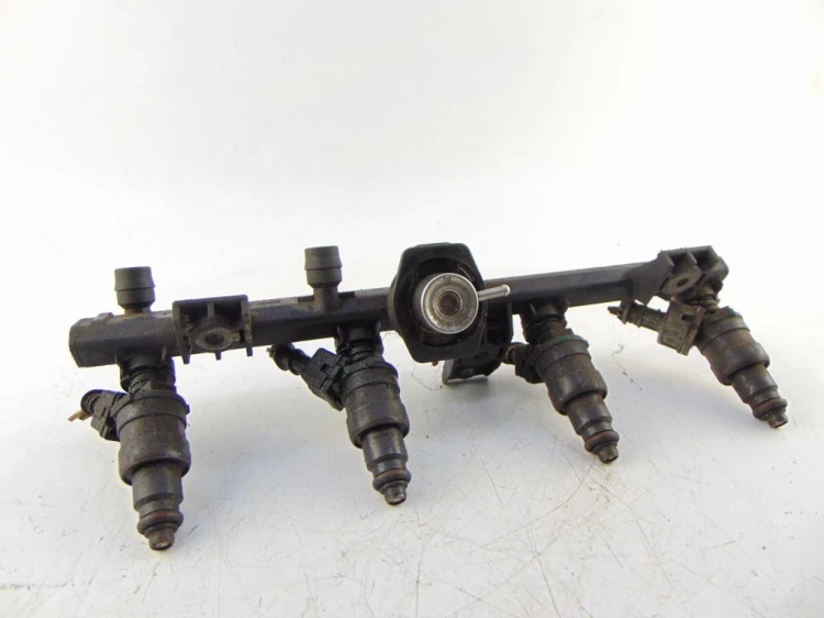 LISTWA WTRYSKOWA RENAULT KANGOO I (1998-2003) 1.4 8V 7700868573