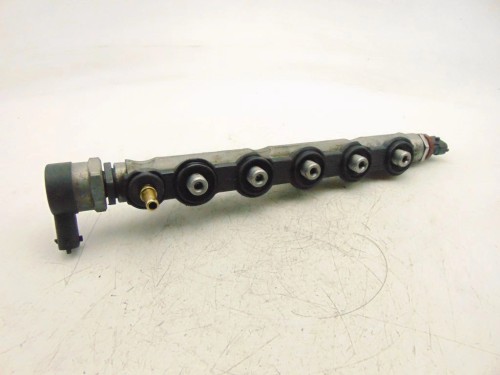 LISTWA WTRYSKOWA RENAULT KOLEOS (2008-2013) 2.0 DCI 8200610223 8200718753 0