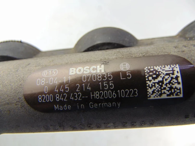 LISTWA WTRYSKOWA RENAULT LAGUNA III (2007-) 2.0 DCI 8200842432