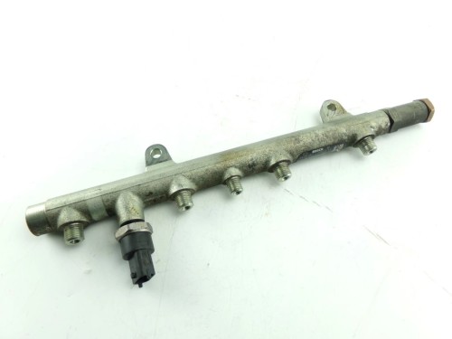 LISTWA WTRYSKOWA RENAULT SCENIC II LIFT (2006-2009) 8200347176