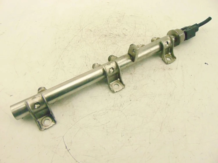 LISTWA WTRYSKOWA BMW E87 2.0 BEN 7537319-05